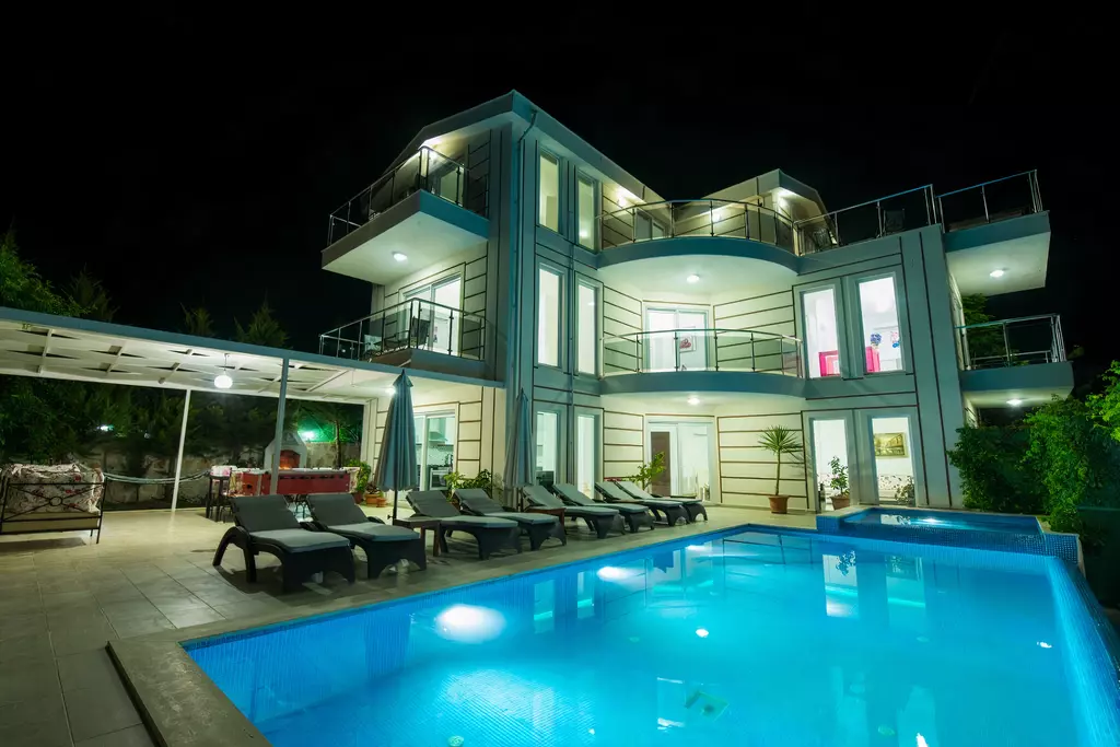 Villa Nova Collection